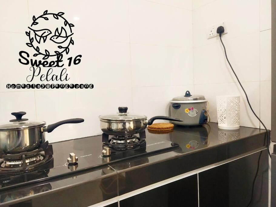 Sweet 16 Pelali Homestay ペンゲラン エクステリア 写真