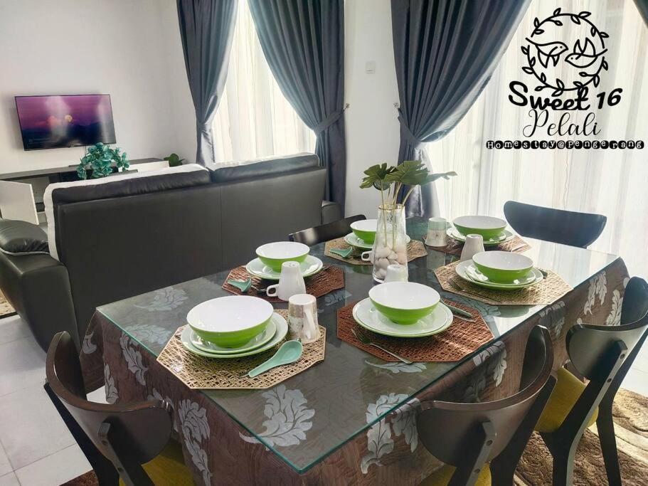 Sweet 16 Pelali Homestay ペンゲラン エクステリア 写真